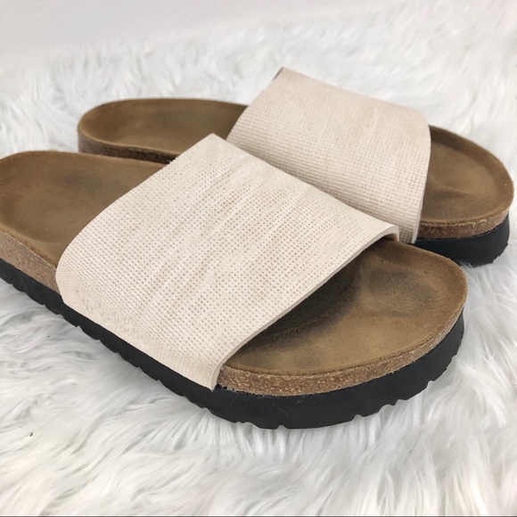 Birkenstock | Shoes | Birkis 39 Cream Slides Excellent Condition | Poshmark